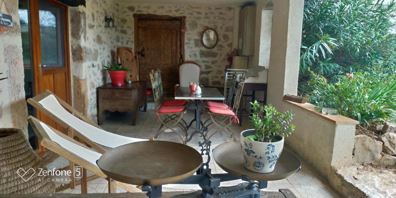 Chambres D'Hotes La Combe De Redoles Tour-de-Faure Екстер'єр фото